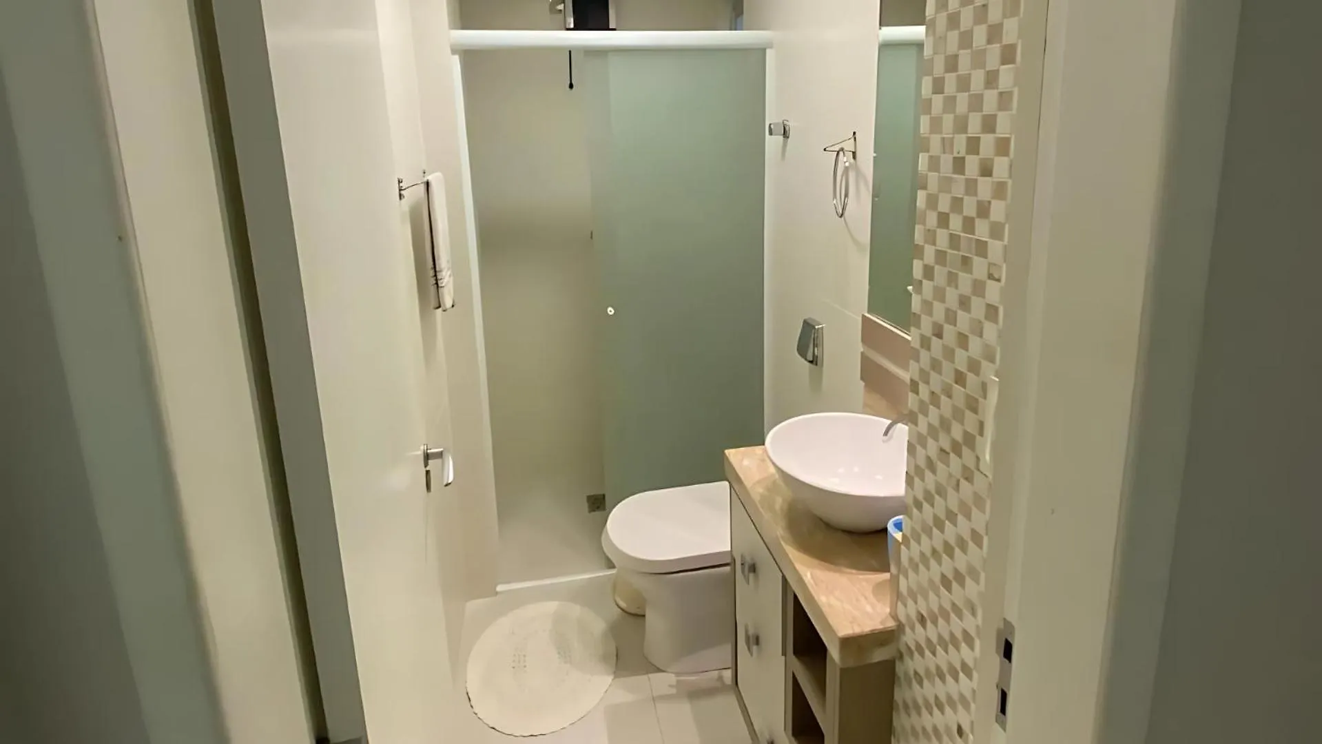 Apartamento 2 dormitórios próximo Mar Balneário Camboriú